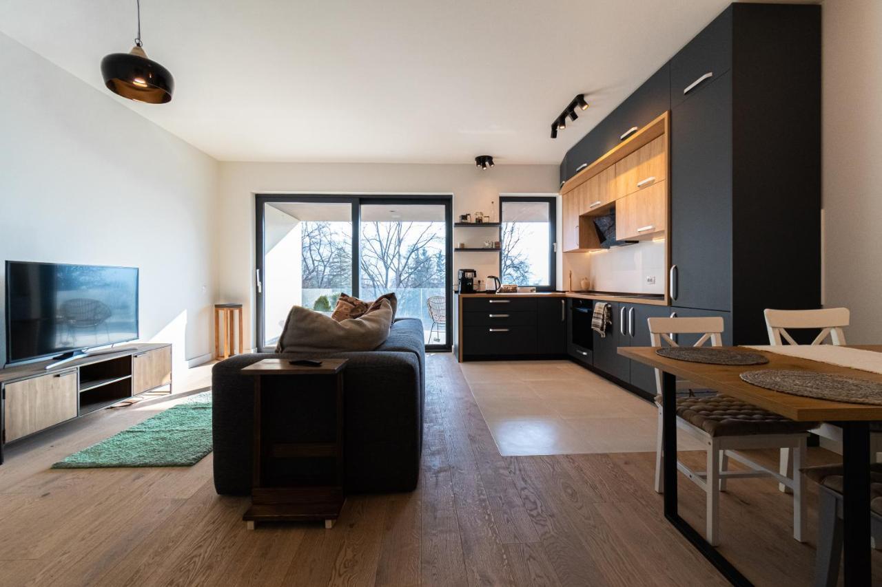 Mirador Bohemian Apt With Views Over Old Town And Tampa Mountain, Near Poiana Brașov Exterior foto
